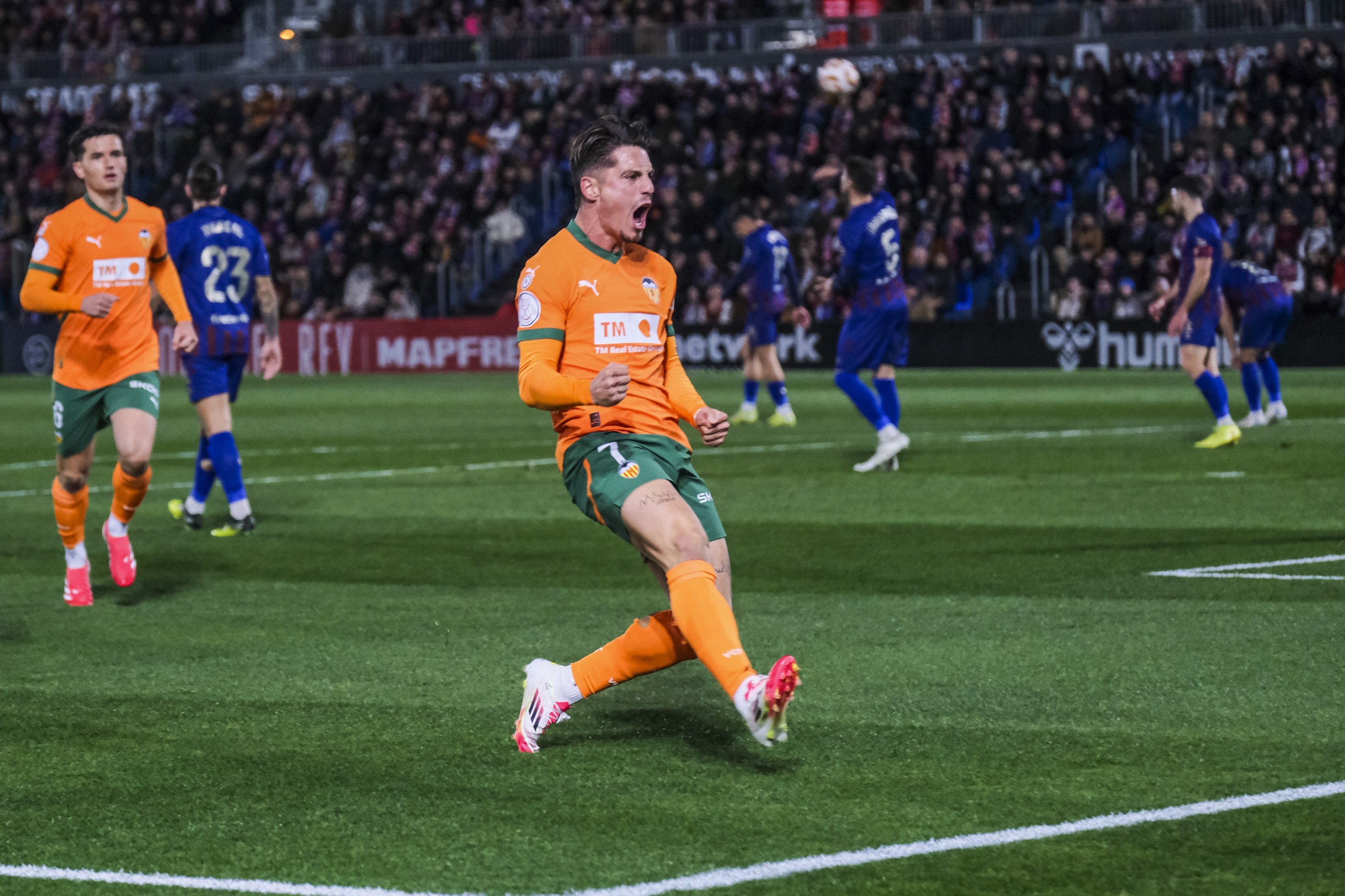 行业信号持 行业信号持